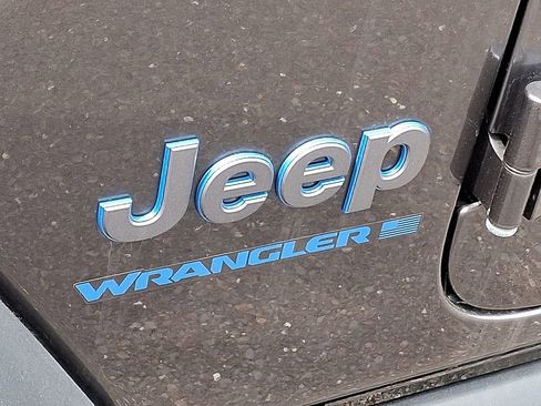 Used 2023 Jeep Wrangler Unlimited w/ Cold Weather Group AWD/4WD image 33