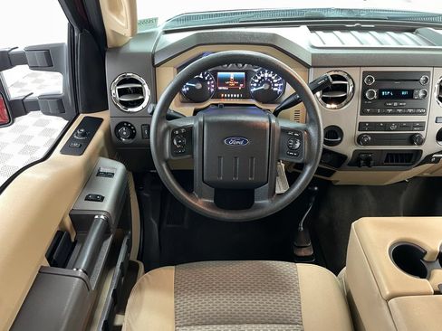 Used 2014 Ford F250 XLT w/ XLT Premium Package AWD/4WD image 17
