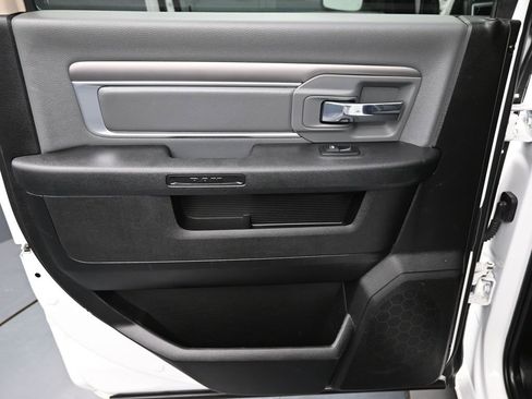 Used 2022 RAM 1500 Classic SLT image 20