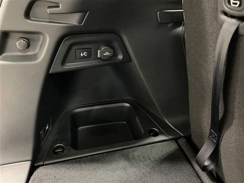 New 2025 Honda Pilot Touring image 38