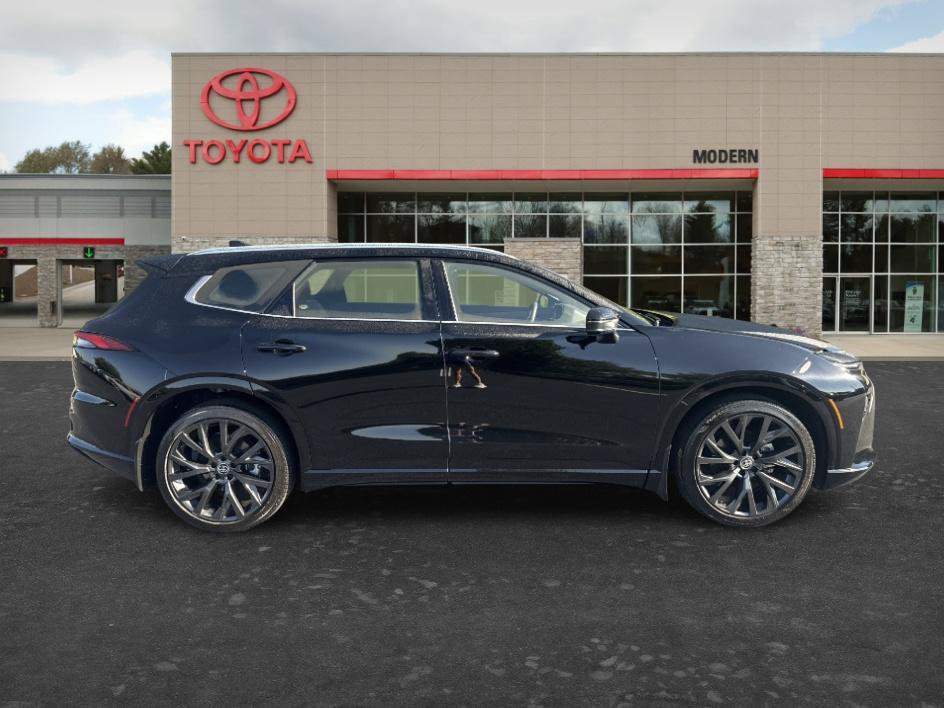 Certified 2025 Toyota Crown Signia w/ Advanced Technology Package AWD/4WD image 7