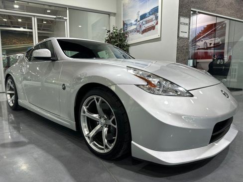 Used 2010 Nissan 370Z NISMO RWD image 20