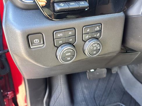 Used 2022 Chevrolet Silverado 1500 LTZ w/ LTZ Premium Package AWD/4WD image 27