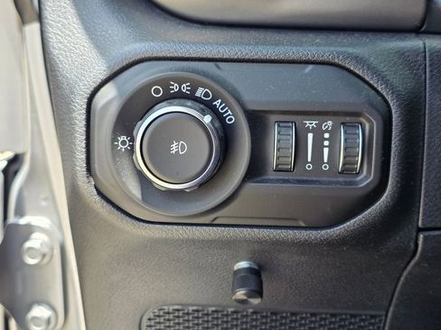 Used 2021 Jeep Wrangler Unlimited Sport AWD/4WD image 20