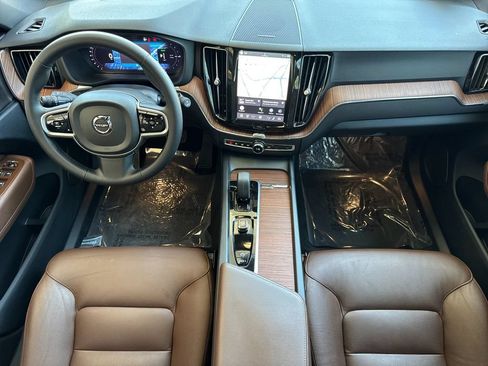 Certified 2024 Volvo XC60 T8 Plus w/ Protection Package Premier AWD/4WD image 12