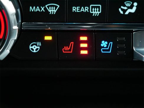 Certified 2021 Ford F150 Platinum w/ Equipment Group 701A High image 22