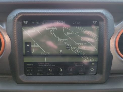 Used 2022 Jeep Gladiator Mojave w/ Trailer Tow Package AWD/4WD image 6