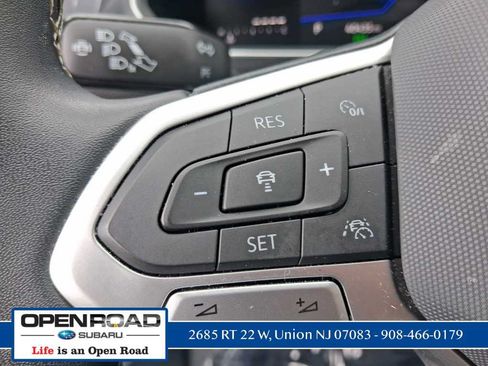 Used 2023 Volkswagen Tiguan SE AWD/4WD image 22