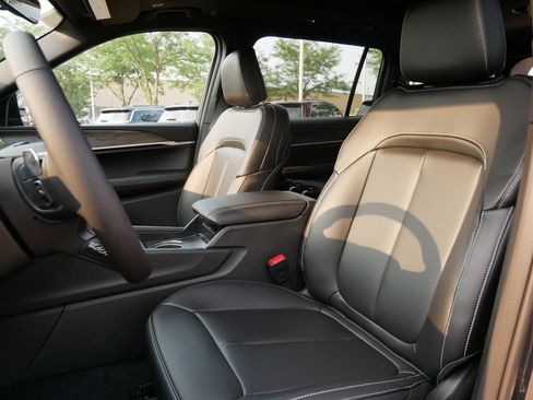 New 2025 Jeep Grand Cherokee L Limited w/ Trailer Tow Package image 10