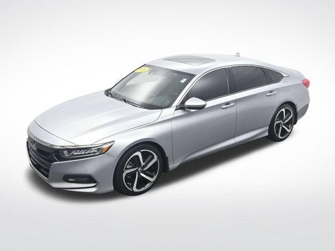 Used 2018 Honda Accord Sport image 30