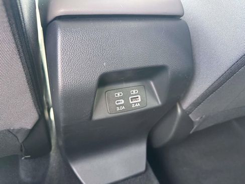 Certified 2025 Subaru Crosstrek 2.0i Premium image 9