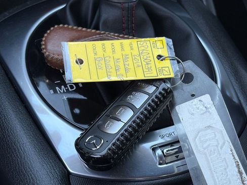 Used 2019 MAZDA MX-5 Miata RF Grand Touring image 38