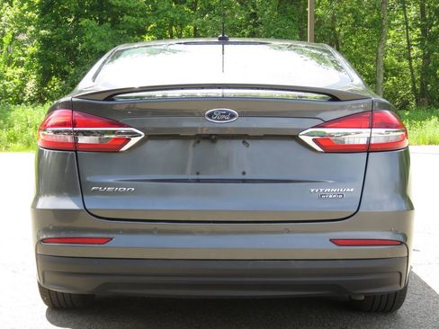 Used 2020 Ford Fusion Energi Titanium FWD image 6
