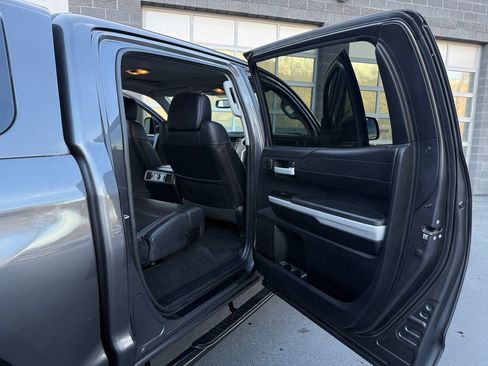 Used 2018 Toyota Tundra Limited w/ Limited Premium Package AWD/4WD image 23