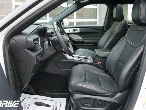 Used 2023 Ford Explorer ST w/ Equipment Group 401A image 18