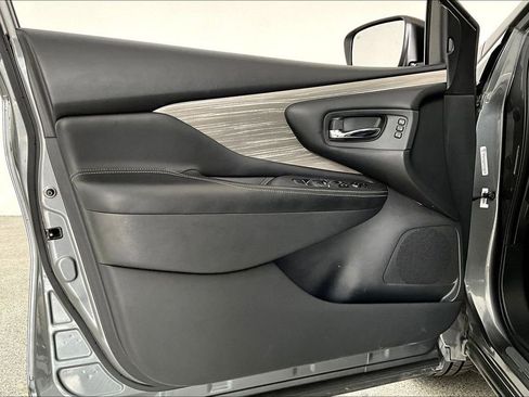 Used 2018 Nissan Murano Platinum image 21