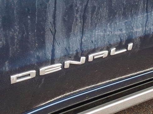 Used 2023 GMC Sierra 1500 Denali Ultimate image 4