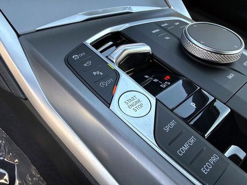 Used 2025 BMW M240i Coupe image 24