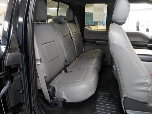 Used 2019 Ford F150 XLT w/ Equipment Group 302A Luxury AWD/4WD image 16