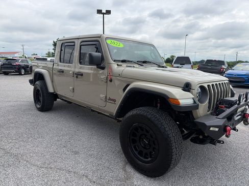 Used 2022 Jeep Gladiator Rubicon w/ LED Lighting Group AWD/4WD image 3