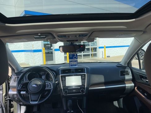 Used 2019 Subaru Outback 2.5i Touring image 13