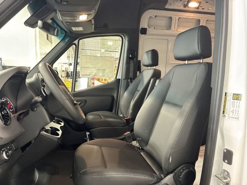 New 2025 Mercedes-Benz Sprinter 2500 image 12