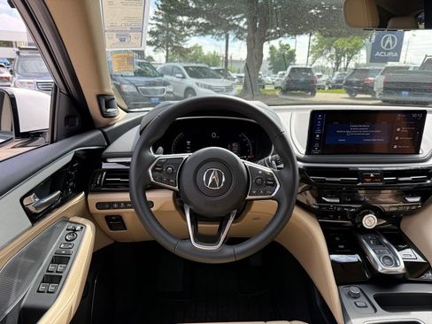 Certified 2026 Acura MDX w/ Technology Package AWD/4WD image 4