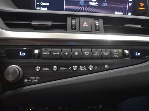 Used 2021 Lexus ES 250 w/ Premium Package AWD/4WD image 29