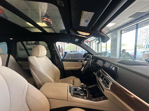 Used 2021 BMW X5 xDrive40i w/ Convenience Package image 39
