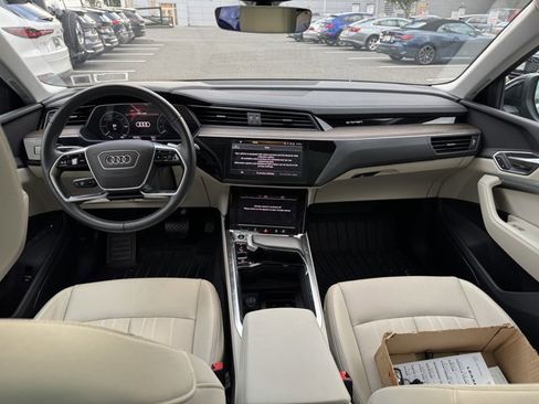 Certified 2024 Audi Q8 e-tron Premium Plus w/ Premium Plus Package image 11