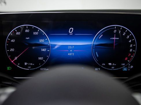Used 2026 Mercedes-Benz GLC 350e 4MATIC image 26
