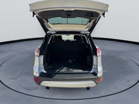 Used 2016 Ford Escape SE w/ Equipment Group 201A image 16