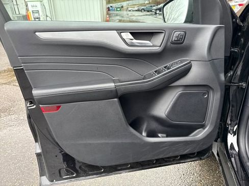 Used 2025 Ford Escape Platinum image 20