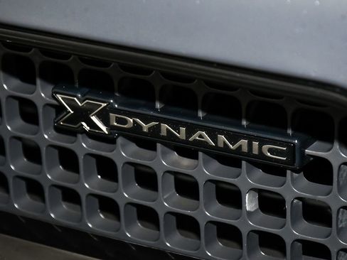 Used 2023 Land Rover Defender 110 X-Dynamic SE image 88