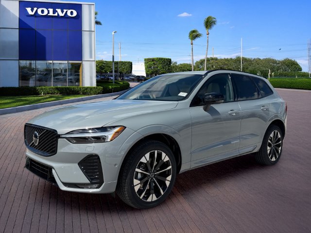New 2027 Volvo XC90 B5 Core AWD/4WD image 3