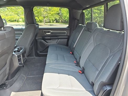 Used 2022 RAM 1500 Big Horn AWD/4WD image 17
