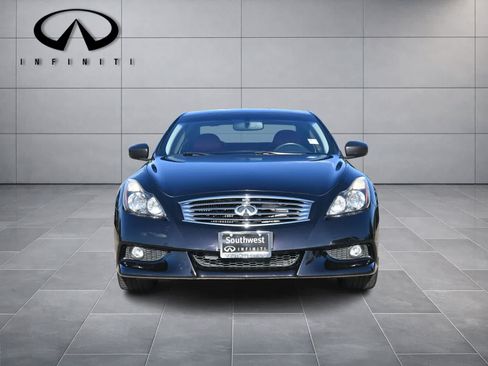 Used 2011 INFINITI G37 IPL RWD image 2