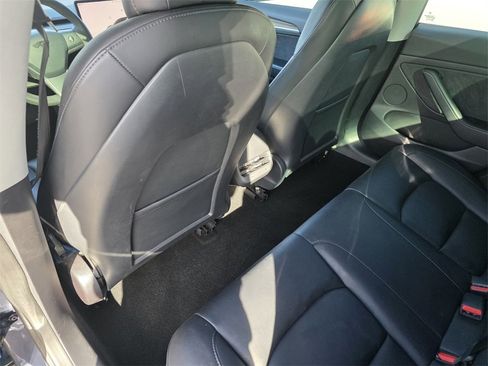 Used 2022 Tesla Model 3 Long Range image 15