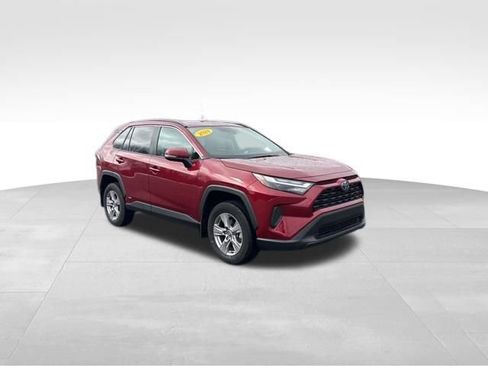 Certified 2024 Toyota RAV4 XLE w/ Convenience Package image 8