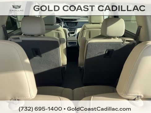 Used 2024 Cadillac XT6 Premium Luxury image 14