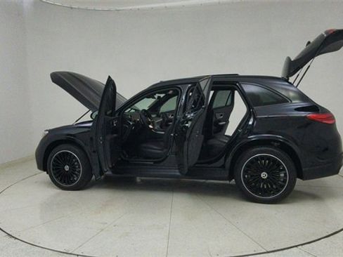 Used 2025 Mercedes-Benz GLC 350e GLC 350e image 76