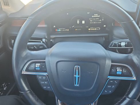 Used 2023 Lincoln Nautilus Reserve w/ Luxury Package image 15