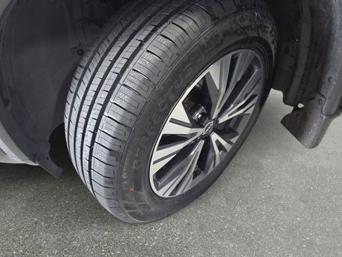 Used 2023 Nissan Rogue SV w/ SV Premium B Package FWD image 31