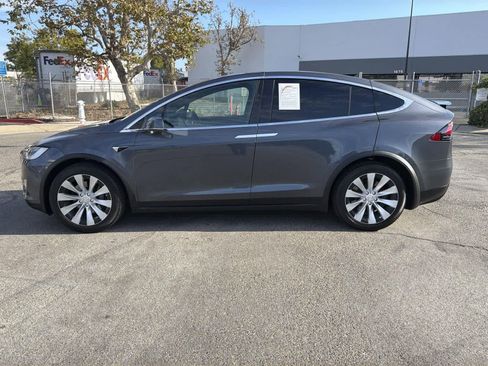 Used 2020 Tesla Model X Long Range image 7