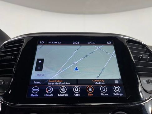 Used 2019 Jeep Grand Cherokee Altitude AWD/4WD image 32