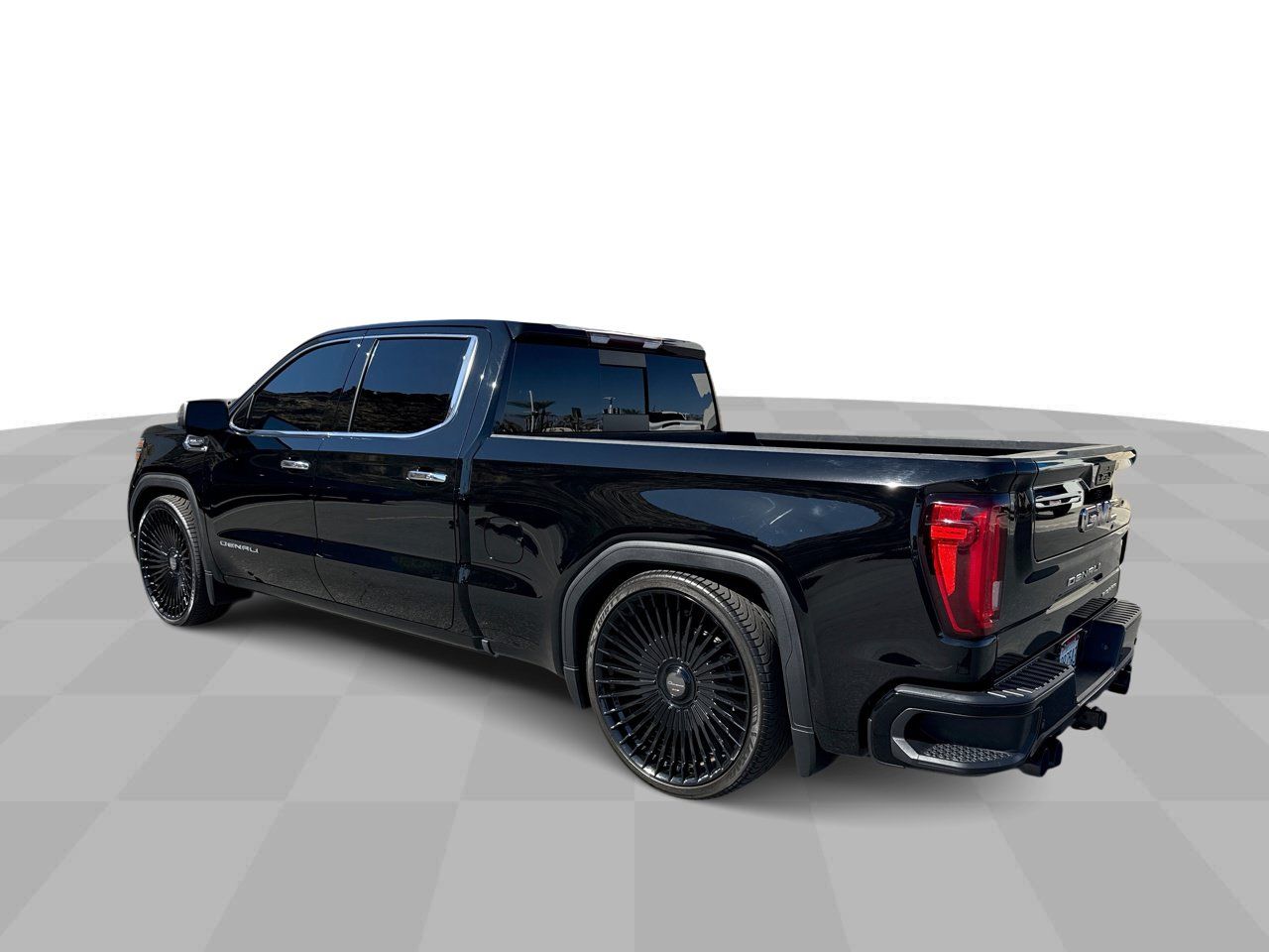 Used 2020 GMC Sierra 1500 Denali RWD image 6