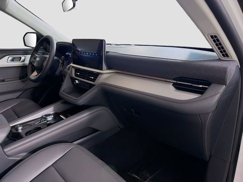 New 2025 Ford Explorer Active w/ Active Comfort Package image 30