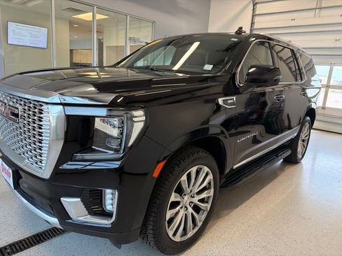 Used 2022 GMC Yukon Denali AWD/4WD image 6