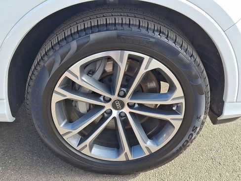 Certified 2025 Audi Q7 2.0T Premium w/ Convenience Plus Package image 27