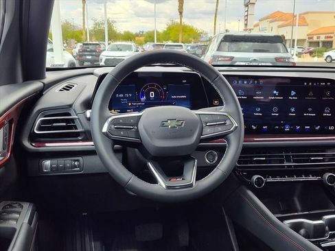 New 2026 Chevrolet Traverse Z71 w/ Driver Confidence Package AWD/4WD image 7